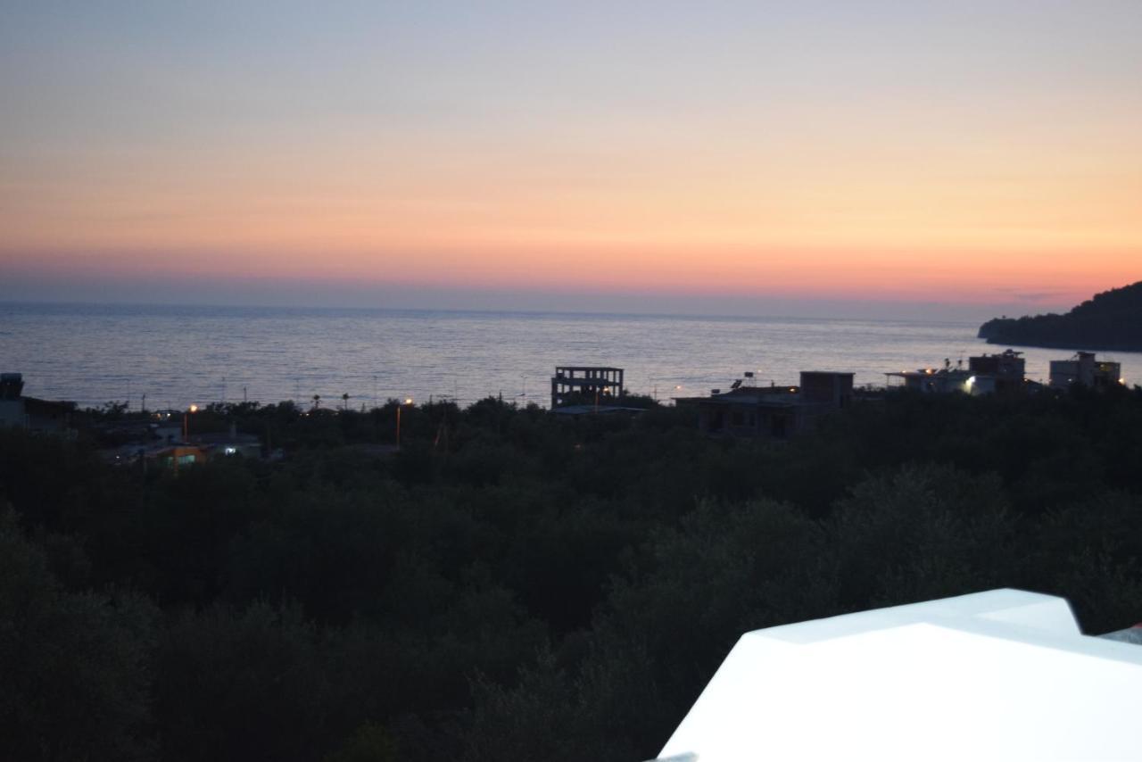 Velco Bb Himara Bed and Breakfast Εξωτερικό φωτογραφία
