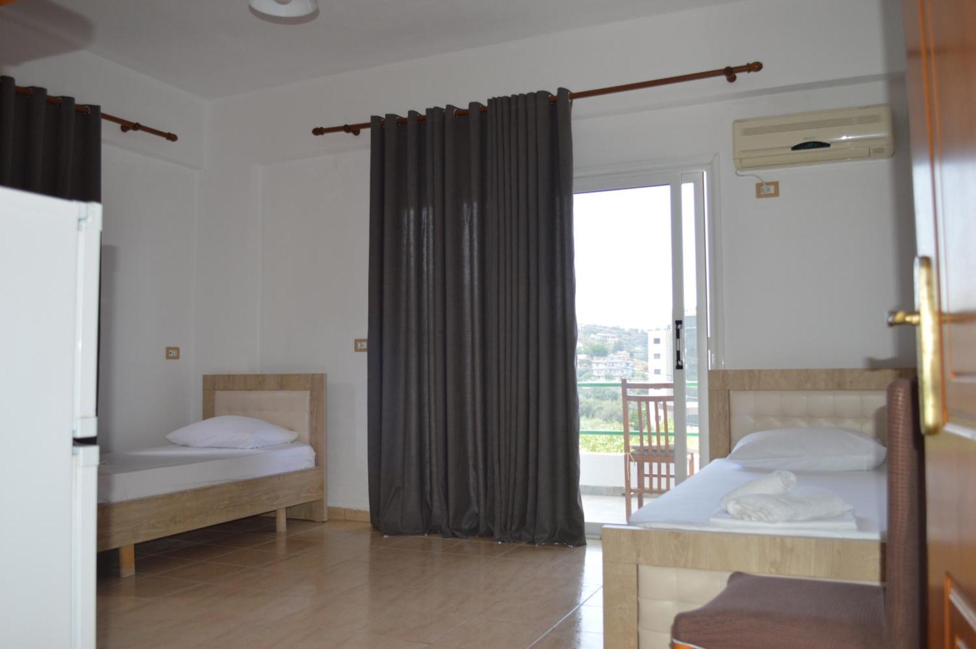 Velco Bb Himara Bed and Breakfast Εξωτερικό φωτογραφία