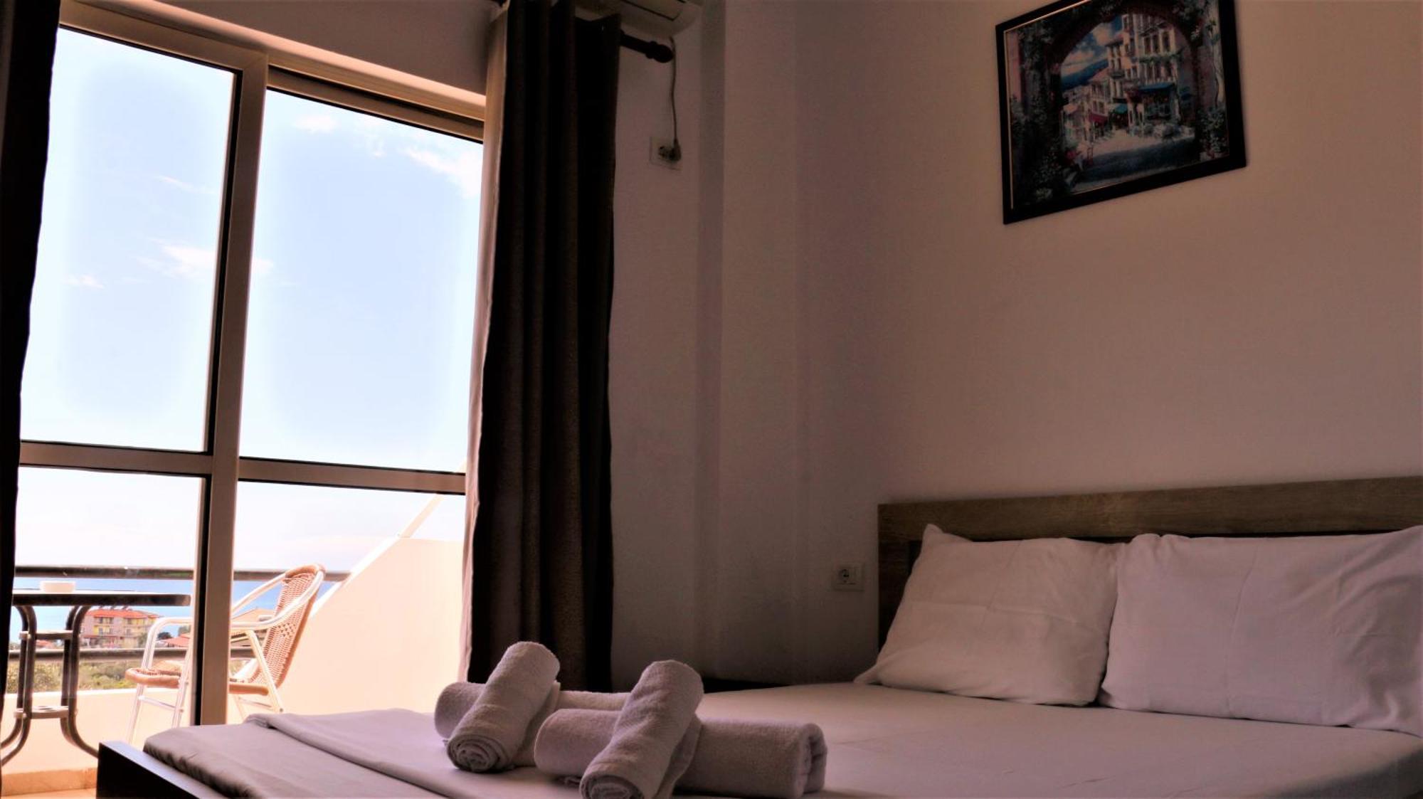 Velco Bb Himara Bed and Breakfast Εξωτερικό φωτογραφία